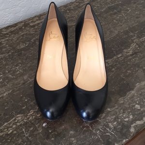 Christian Louboutin simple Pump